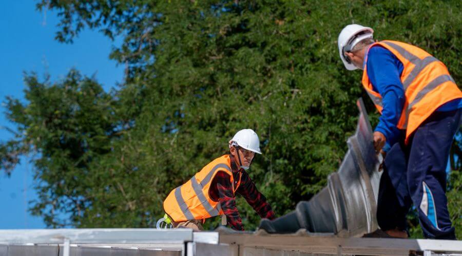 Expert Emergency Roof Repairs services in Marksville, LA